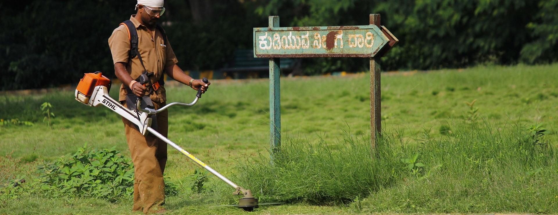 Magasin De Pièces De Machines -Magasin De Pièces De Machines indian worker 865664 1920